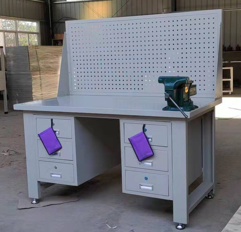 鉗工實(shí)訓(xùn)平臺(tái)