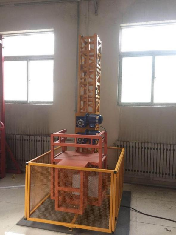 建筑施工升降機(jī)安拆模型